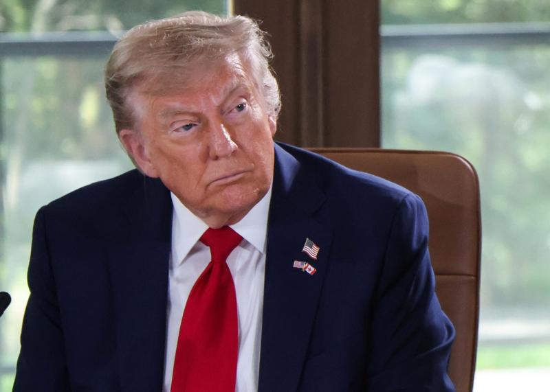 Трамп дав зелене світло на здійснення ударів по Ірану.