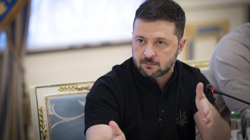 Зеленський підкреслює значення залучення США до спільної реакції на загрозу, яку представляють російські дрони для держав НАТО.