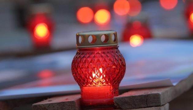 У Дніпрі 9 і 10 листопада оголошено дні жалоби за тими, хто загинув.