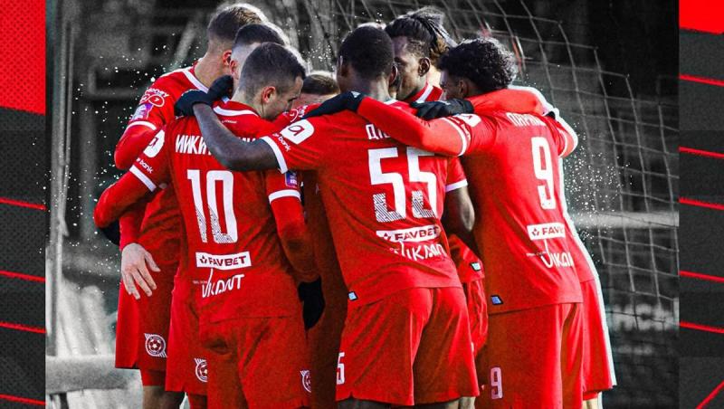 Кривбас представив своїх суперників для товариських матчів під час зимових зборів в Іспанії - це 5-разовий чемпіон Європи та колишній клуб Довбика, повідомляє Футбол24.