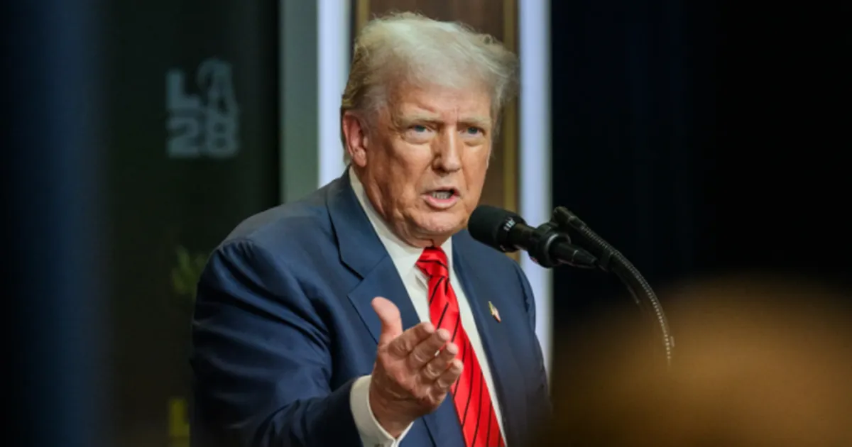 Трамп чинить тиск на оборонні підприємства: або інвестиції в виробництво, або введення санкцій.