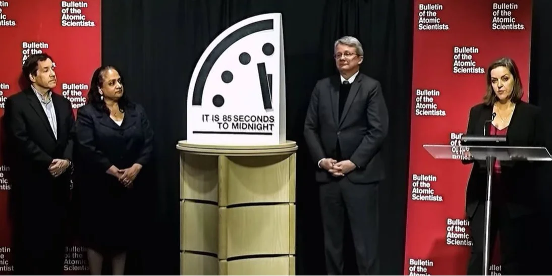 Лише за 85 секунд до катастрофи. Символічний Годинник Судного дня досяг рекордної близькості до півночі.