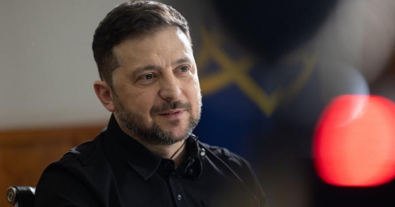 Час і місце наступної зустрічі між Україною, США та Росією будуть встановлені з урахуванням безпекових умов, - заявив Зеленський.