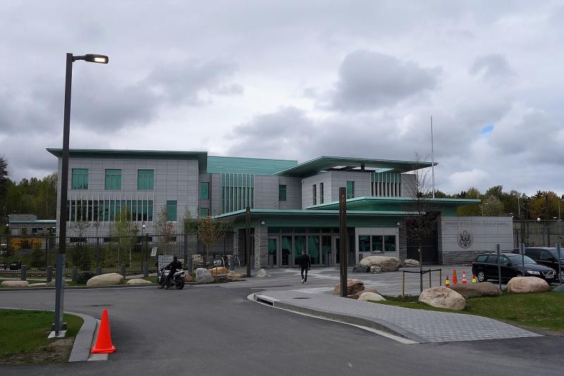 У посольства США в Осло стався вибух: останні новини.