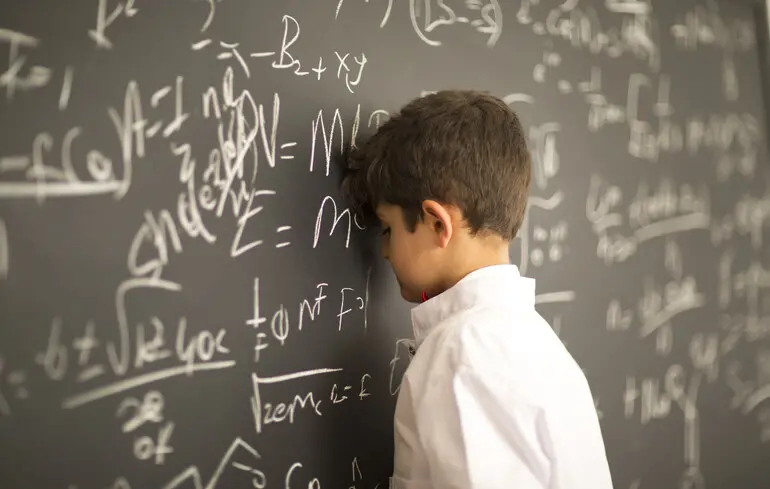 Чому математика важлива в школі — для обчислень чи для розвитку мислення?