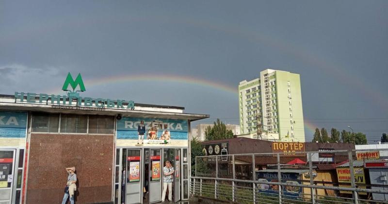 У Києві протягом семи місяців буде обмежено рух транспорту в районі станції метро 