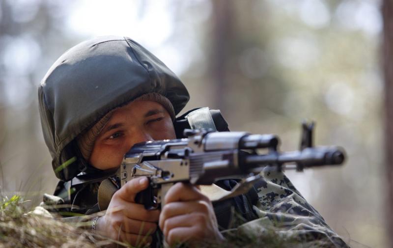 На лінії зіткнення російські війська понесли втрати у вигляді 1140 солдатів, а також двох систем реактивного залпового вогню та одного зенітного засобу, повідомляють Збройні сили України.