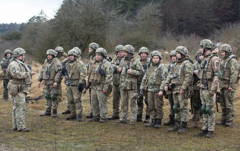 Відсутність достатньої підтримки з боку Заходу ускладнює Україні формування дієздатних бойових підрозділів, - зазначає ISW.