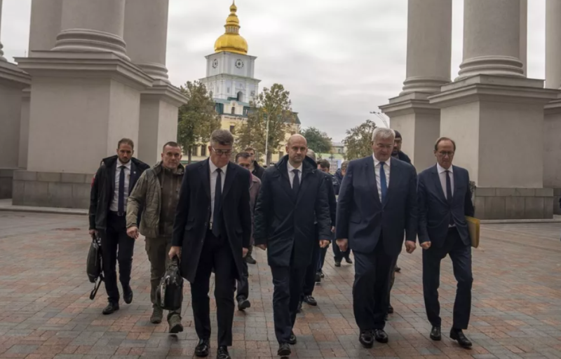 Міністр закордонних справ Франції висловив підтримку ініціативі Зеленського, відомій як 