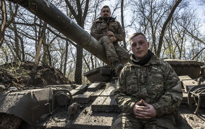 Згідно з інформацією Генерального штабу, протягом останньої доби російські сили понесли втрати у кількості 1240 військовослужбовців і більше 40 артилерійських систем.