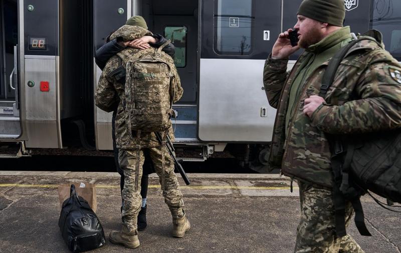 Чи має ТЦК право надсилати повістки щомісяця та як уникнути розшуку: аналіз від спеціаліста з юридичних питань.