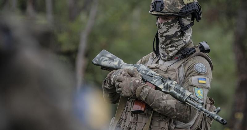Ворожі сили на Харківщині зосереджують свої ресурси та здійснюють атаки вздовж річки Оскіл, повідомляє представник Національної гвардії.