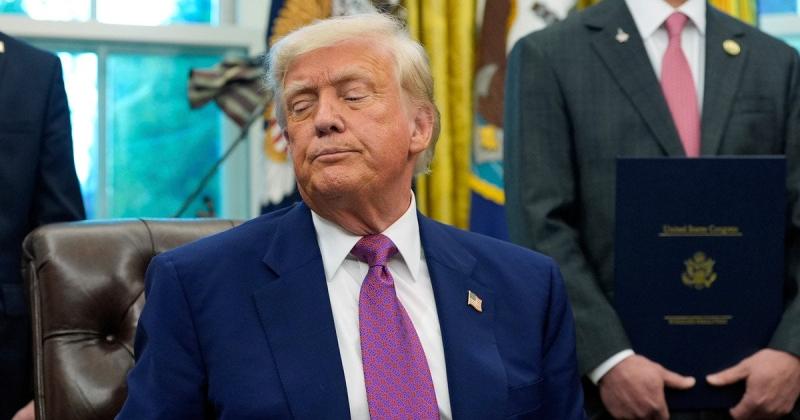 Розчарування та безсонні ночі: Трамп підтверджує, що завершити конфлікт в Україні вкрай важко — WSJ.