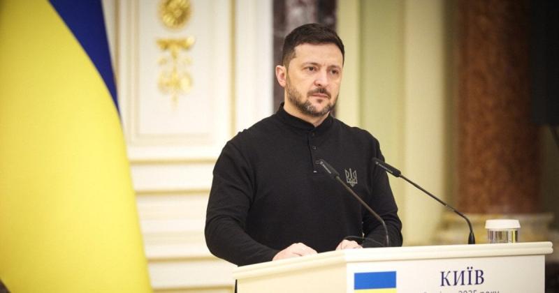 Зеленський взяв на себе ініціативу, запропонувавши Путіну провести особисті переговори, повідомляє The Guardian.