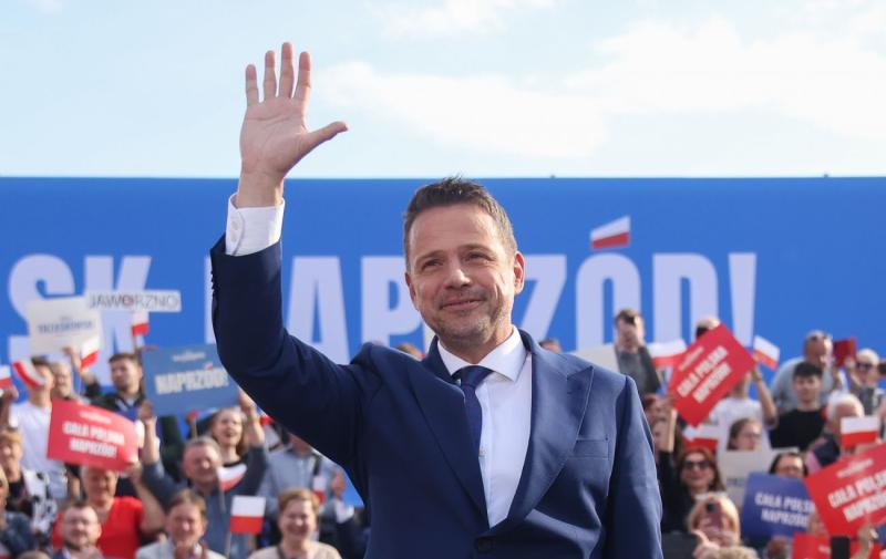В Польщі один із претендентів на пост президента потрапив у скандал через свої висловлювання щодо України.