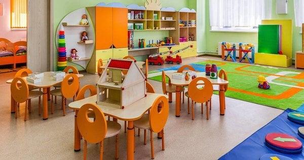 Директорку дитячого садка на Київщині усунули з посади через недостатнє володіння українською мовою.