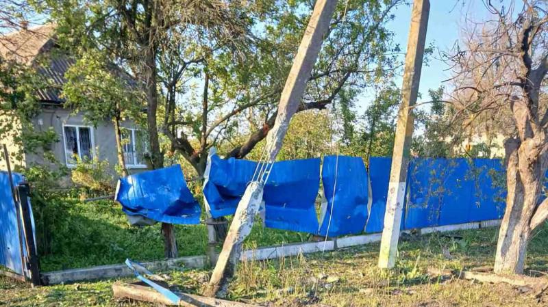 Окупантські війська обстрілювали території Сумщини та Дніпропетровщини: спалахнули пожежі, зафіксовано руйнування.