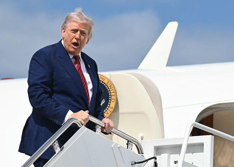 Трамп намітив влаштувати масштабний парад у честь свого дня народження.