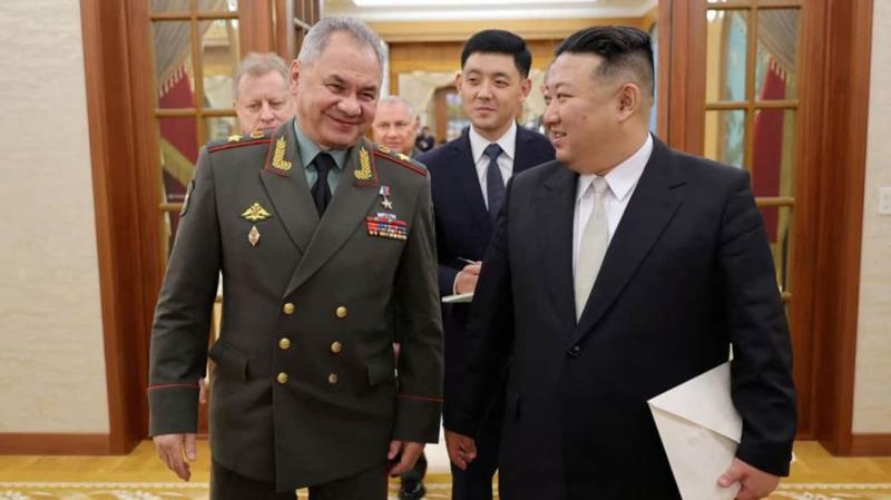 Кім Чен Ин підтвердив Шойгу, що Північна Корея й надалі буде підтримувати Росію в конфлікті з Україною.