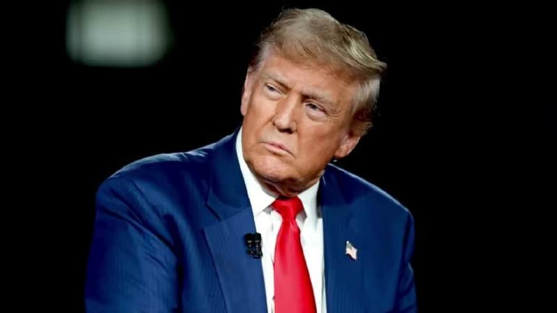 Трамп на своїй платформі в соціальних мережах закликав мешканців Тегерана терміново покинути місто.