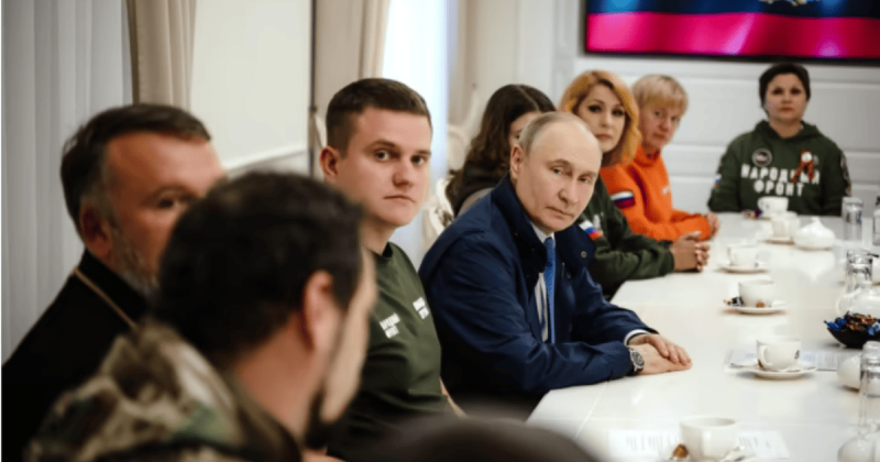 Путін зазнає тиску, щоб оголосити війну Україні - The Telegraph.