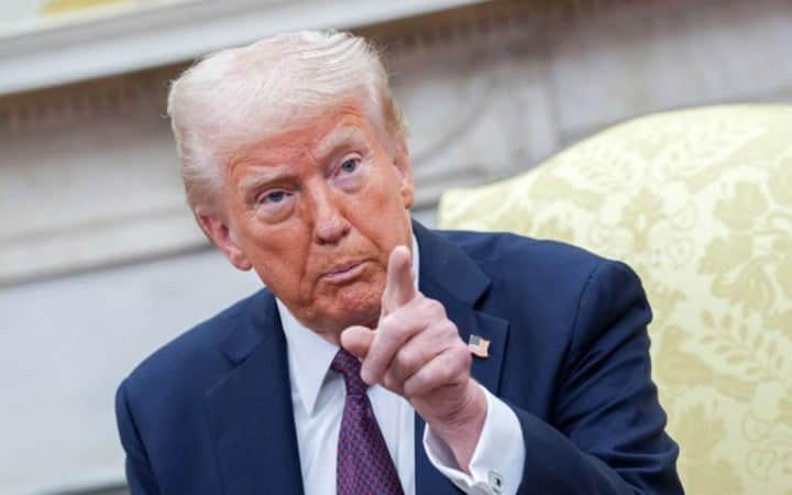 Трамп попередив Іран про можливі наслідки будь-якої реакції на удари США.