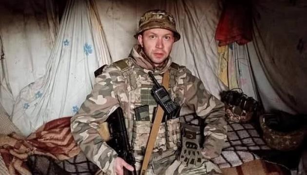 У пам'ять про старшого солдата Дмитра Кравченка.