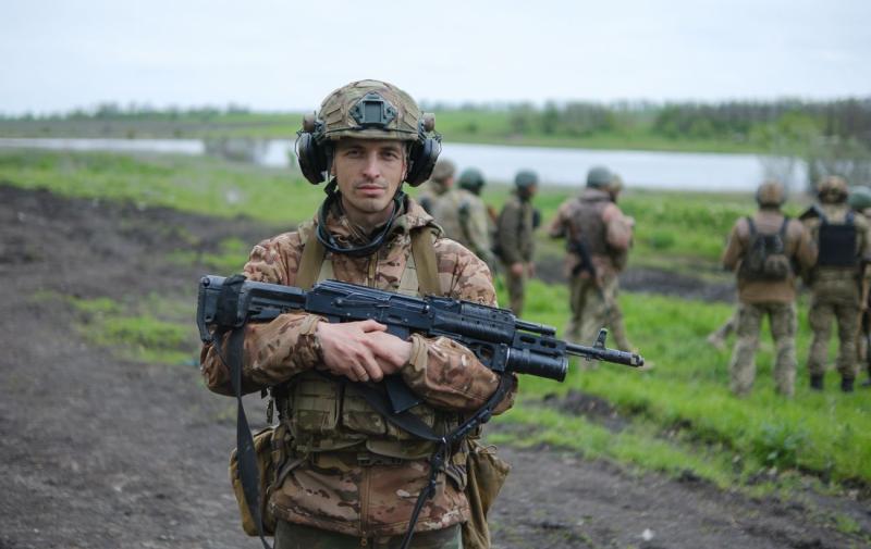 За даними Генерального штабу, Російська Федерація понесла втрати майже тисячі військовослужбовців та значну кількість техніки протягом доби.