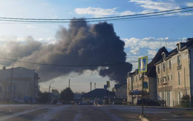 У Російській Федерації повідомили про напад безпілотників у Ростовській області та Московській області.