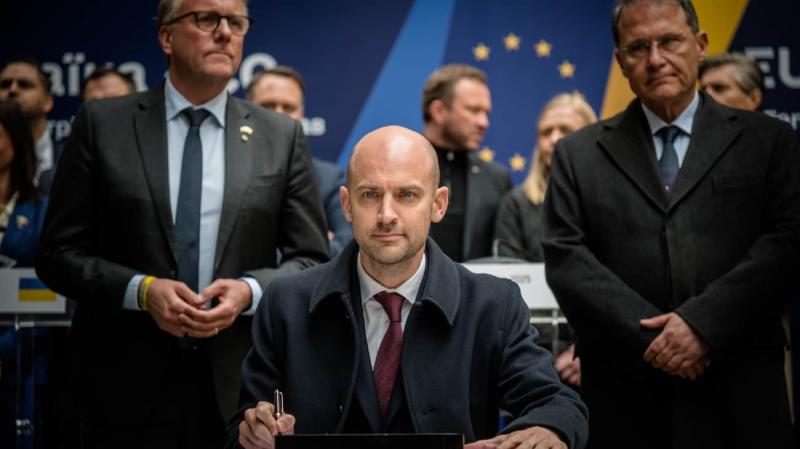 Міністерство закордонних справ Франції: Європейський Союз планує запровадити найсуворіші санкції проти Росії за останні три роки.