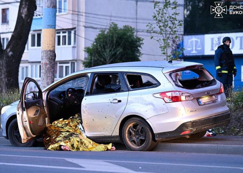 У Чернівцях внаслідок нападу Росії загинули дві людини.