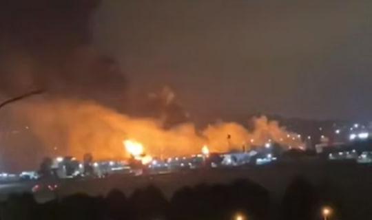 У російському Сочі сталася атака безпілотника, внаслідок якої загорілася нафтобаза.