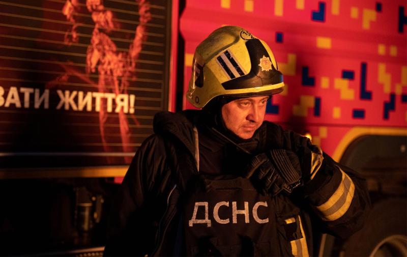 Російські війська завдали удару по Лозовій: зруйновані будівлі, перебої з електропостачанням та водою, постраждали діти.