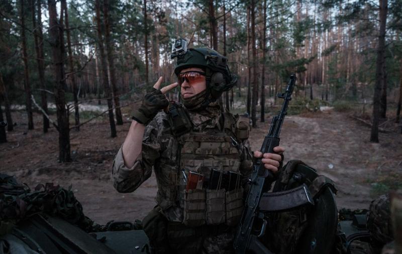 Сотні безпілотників, військовослужбовці та автомобільна техніка: Генеральний штаб повідомив про оновлені втрати Росії на фронті за останню добу.