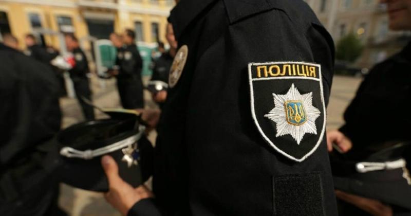 У Харкові правоохоронець допоміг своєму товаришеві, який перебував на військовому обліку, уникнути призову на службу: яке рішення виніс суд.