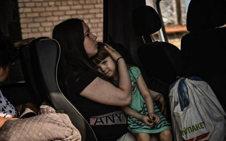 Приблизно 237 тисяч осіб потребують виїзду з небезпечних територій.