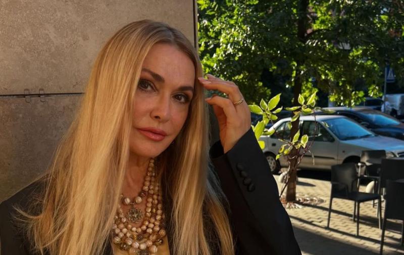 Ольга Сумська поділилася інформацією про витрати на модний проект своєї молодшої доньки.