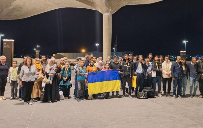 Міністерство закордонних справ та розвідка України організували операцію з евакуації з Гази, в результаті якої вдалося врятувати багато людей.