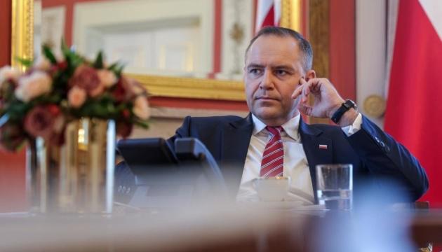 Навроцький виступає за подовження терміну перебування для здобуття громадянства до 10 років.