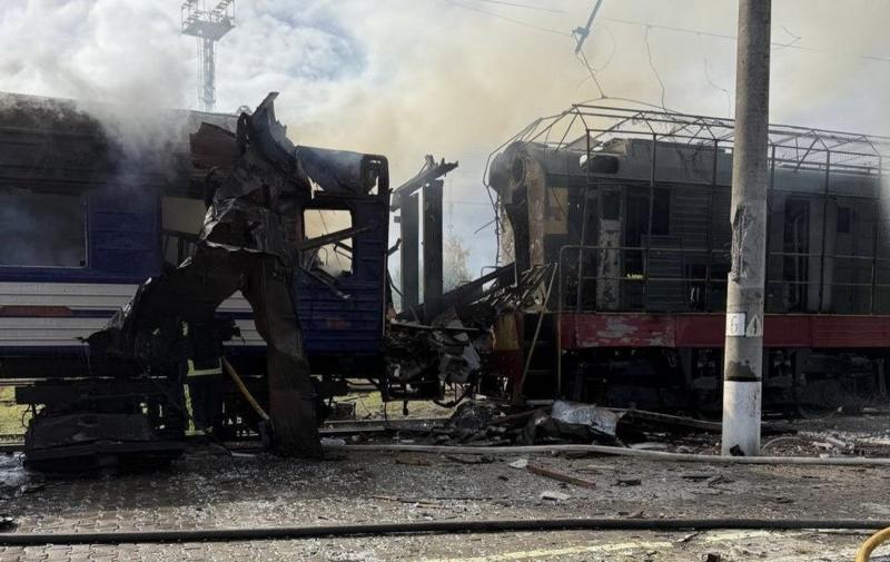Удар по Шостці був точно спрямований, і російські війська перешкоджали ліквідації наслідків, - повідомляє обласна військова адміністрація.