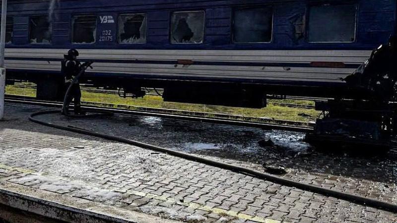 У Шостці знайдено тіло 71-річного чоловіка в вагоні після удару безпілотника, повідомляє прокуратура.