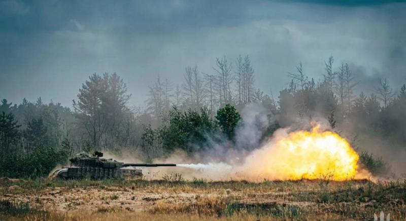 Війна на виснаження може бути описана як затяжний конфлікт, що передбачає тривалі бої та постійні втрати ресурсів, де сторони намагаються виснажити один одного до критичного рівня.