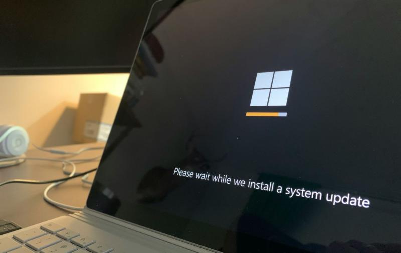 Microsoft пояснила, чому застарілі комп'ютери на Windows працюють повільно: це пов'язано з двома ключовими функціями.