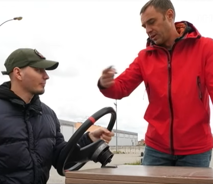 У Черкасах започаткували навчальні курси з водіння для ветеранів з обмеженими можливостями.