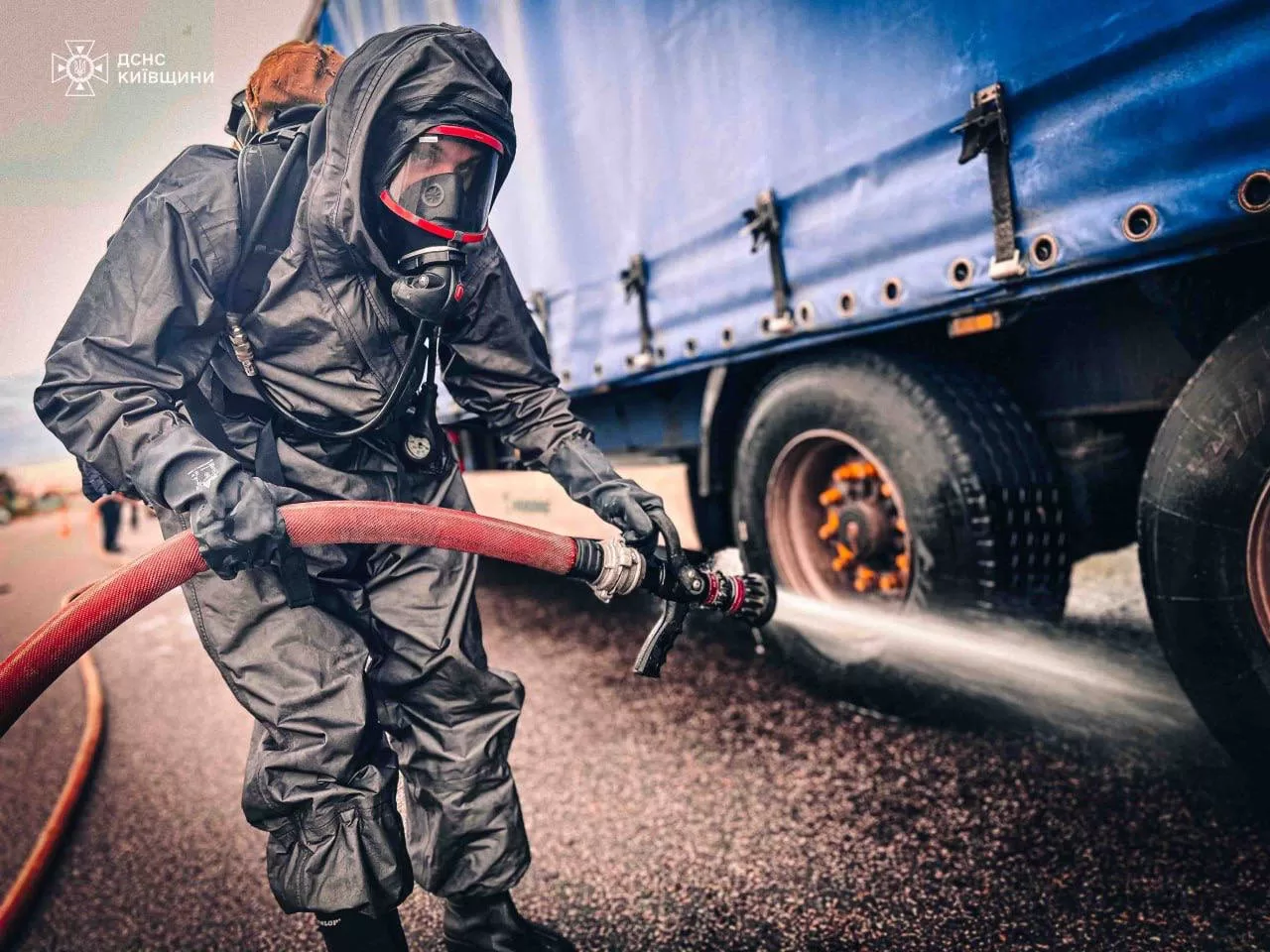 У Київській області зафіксовано витік азотної кислоти | Основні новини України