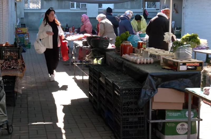 Недостатність продуктів у Львівській області: проблеми на ринку загострюються, про що зазначають експерти.