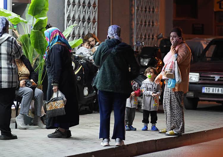 У Туреччині став потужний землетрус, що спричинив значні руйнування.