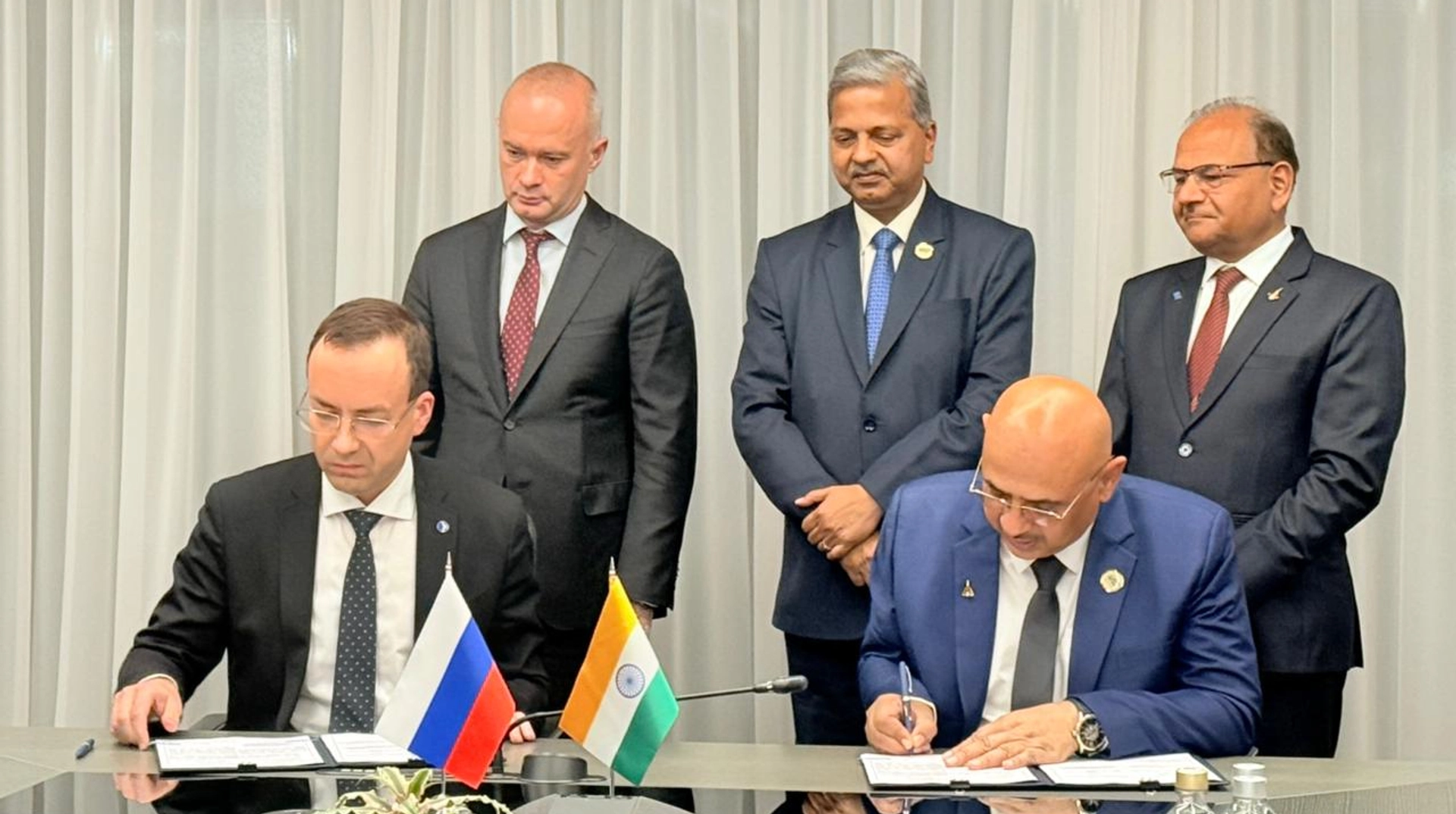 Індія та Росія уклали угоду щодо спільного виробництва авіаційної техніки.