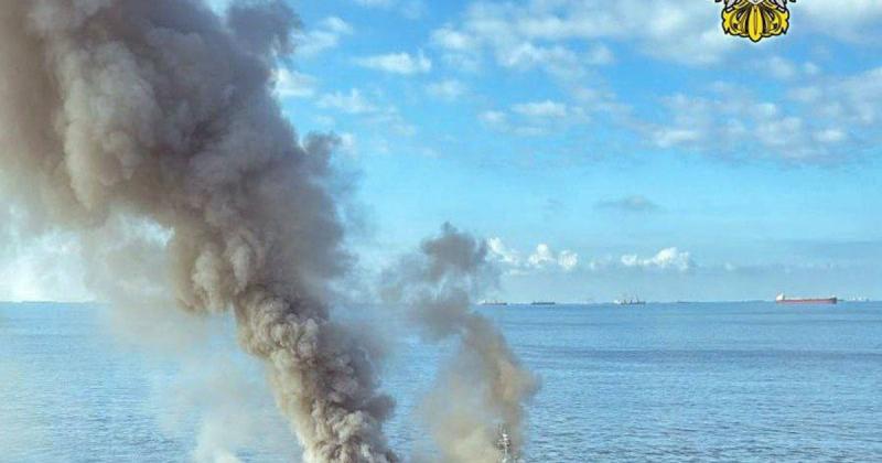 У Краснодарському краї Росії виникла пожежа на буксирі: подробиці події.