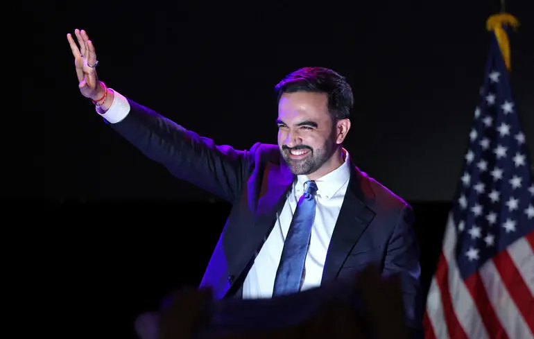 Хто такий Зоран Мамдані, новообраний мер Нью-Йорка: його ім'я вже стало частиною історії.